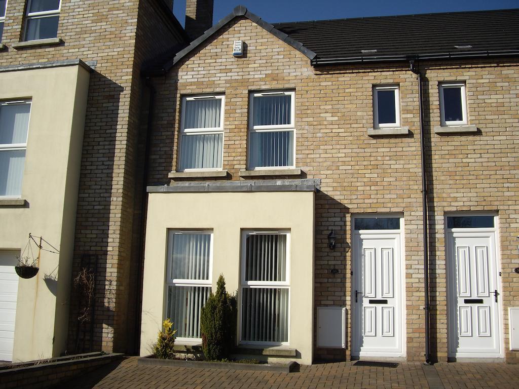 Causeway Holiday Homes Coleraine Extérieur photo