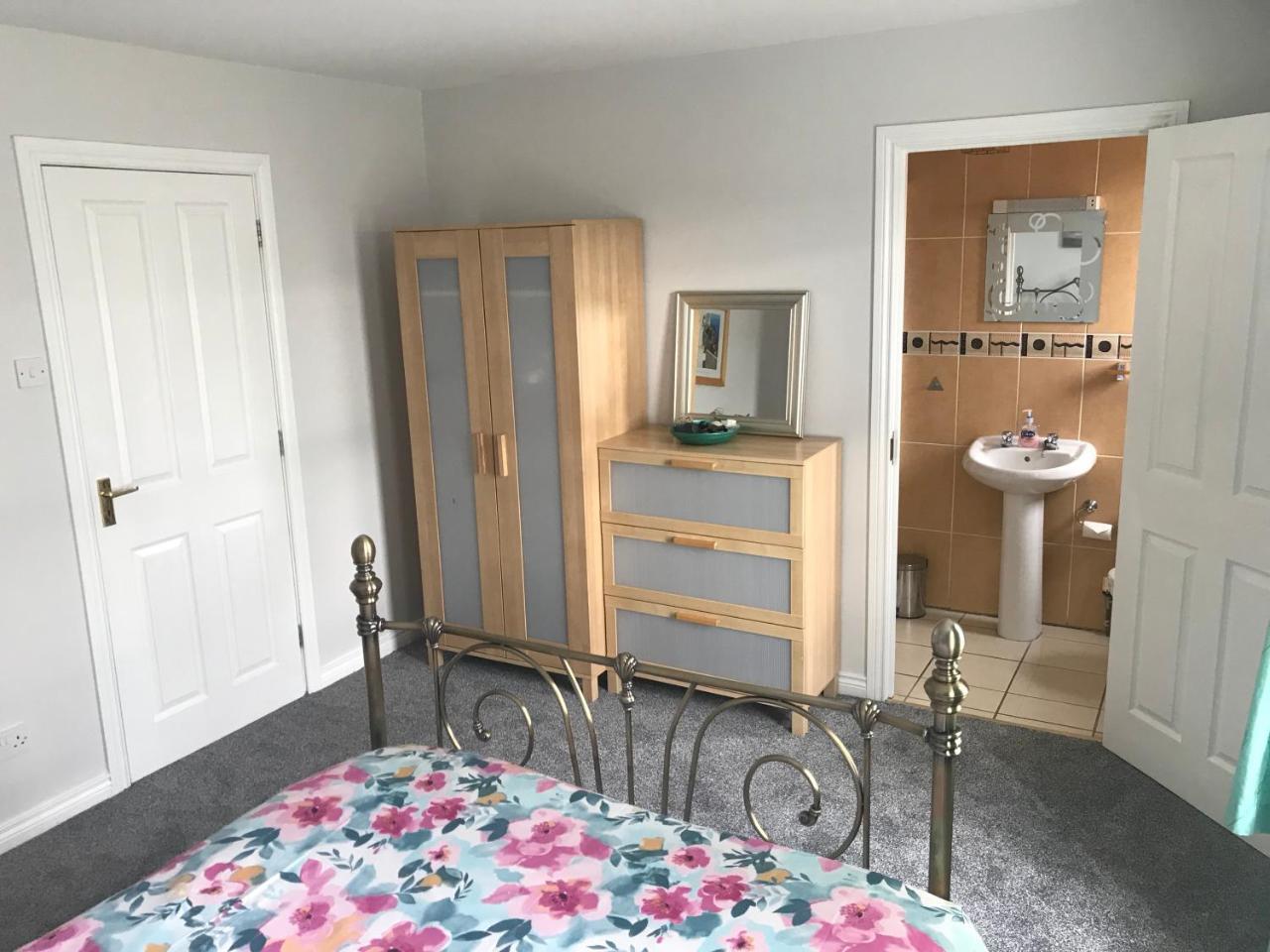Causeway Holiday Homes Coleraine Extérieur photo